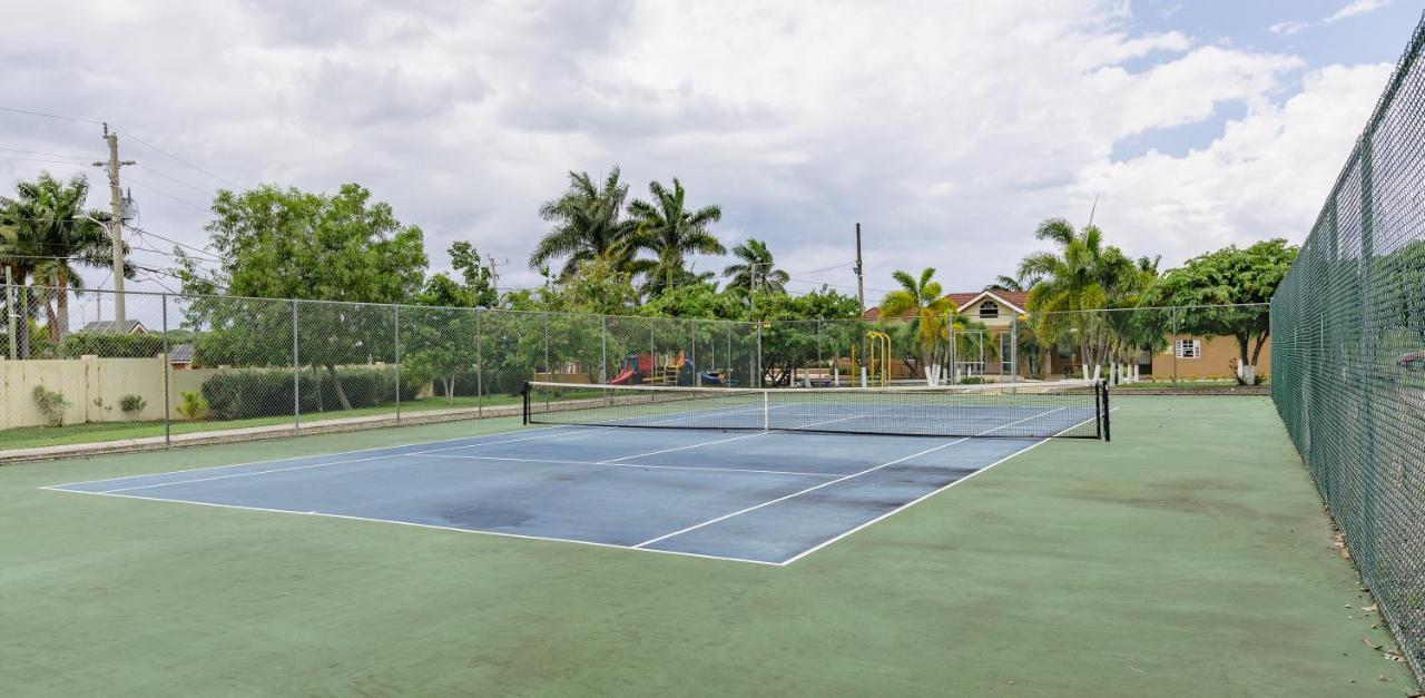 Drax Hall Country Club Retreat Villa Mammee Bay Exterior photo