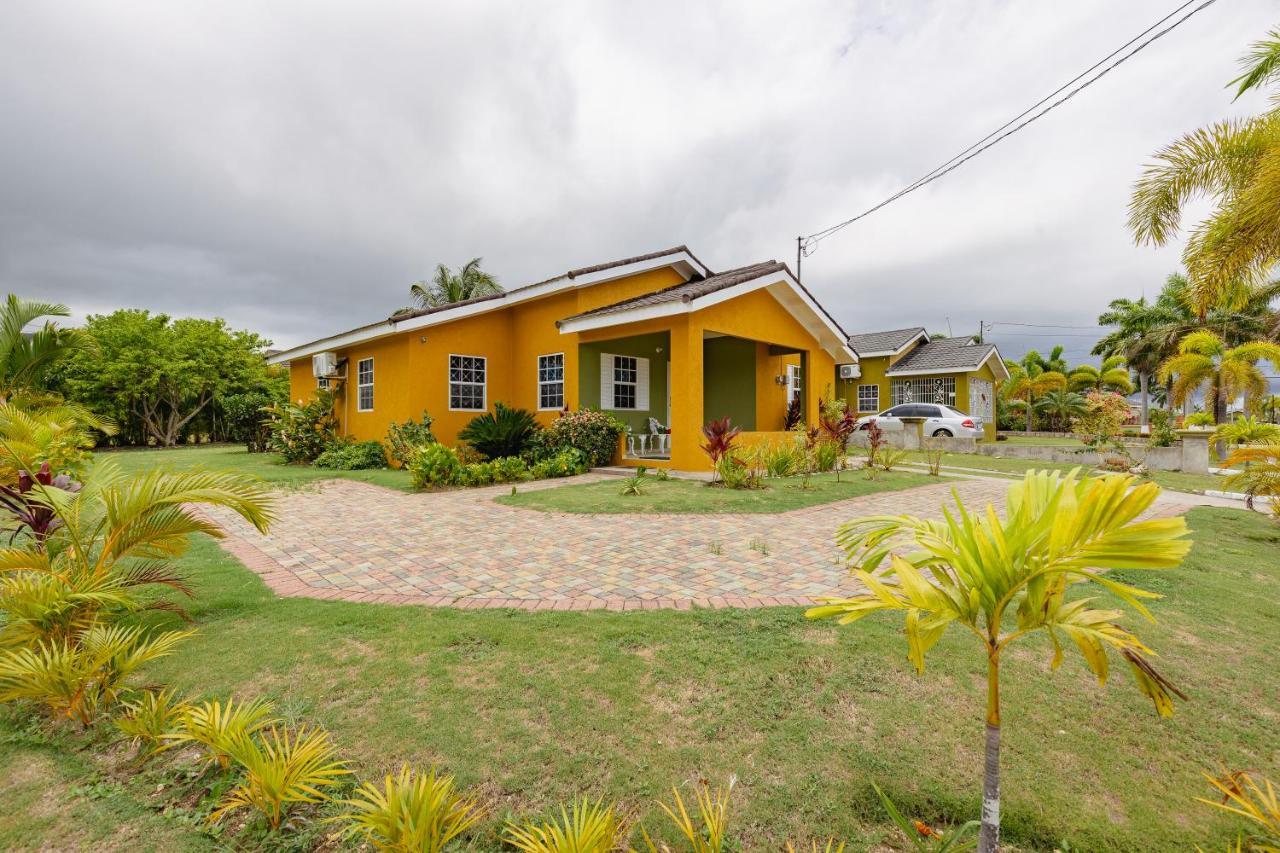 Drax Hall Country Club Retreat Villa Mammee Bay Exterior photo